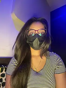 Snapshot of nikki_catz chatting on 06-10-26, 04:19 nikki catz online show from 06-10-26, 04:19