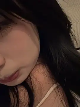 Snapshot of xiaozhu-668 chatting on 06-11-26, 02:03 xiaozhu-668 online show from 06-11-26, 02:03
