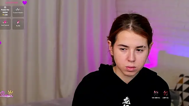 Snapshot of Jenny__fox chatting on 03-04-26, 08:22 Jenny fox online show from 03-04-26, 08:22