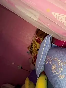 hot-cumplay online show from 03-09-26, 06:11