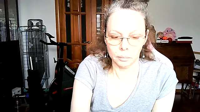 Snapshot of Helly_nana chatting on 03-19-26, 11:21 Helly nana online show from 03-19-26, 11:21