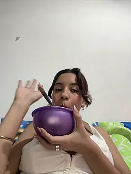 Nicole Cute04 online show from 04-19-26, 05:08