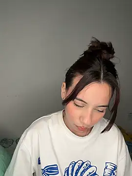 Nicole Cute04 online show from 04-12-26, 04:27