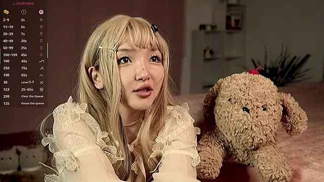 Linhmew online show from 05-16-26, 08:52
