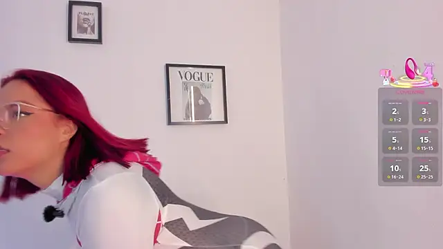 Im Scarlett  online show from 03-10-26, 06:34