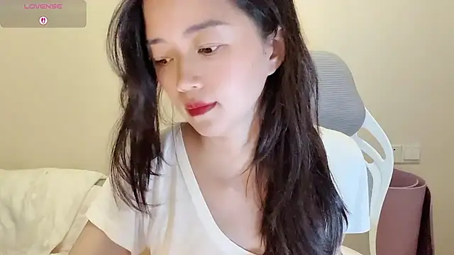 Snapshot of jinxiyao01 chatting on 06-28-26, 02:34 jinxiyao01 online show from 06-28-26, 02:34