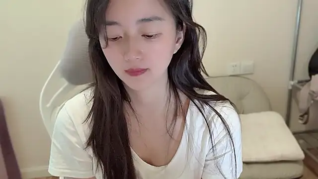 Snapshot of jinxiyao01 chatting on 06-13-26, 03:15 jinxiyao01 online show from 06-13-26, 03:15