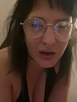 Xlilli69X online show from 04-11-26, 09:07