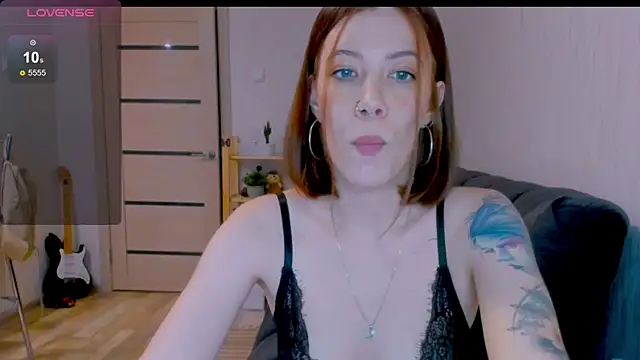 ooopsybritney online show from 04-12-26, 04:54