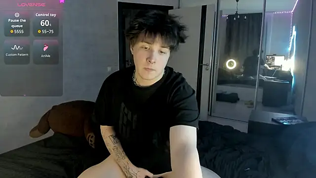 MIya Chinen online show from 03-07-26, 04:23