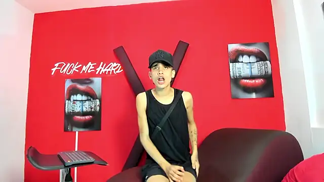 SKYN MAN online show from 03-24-26, 01:49