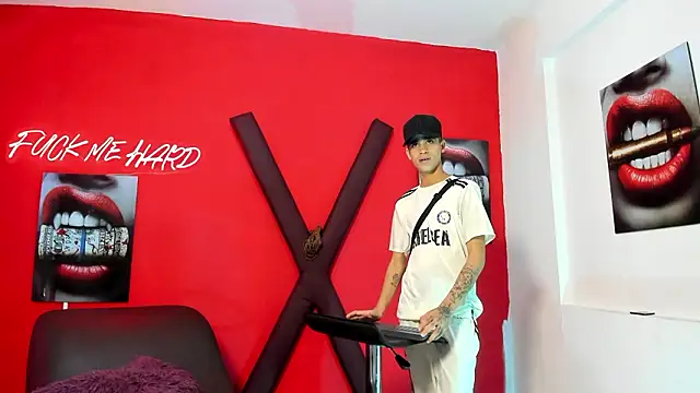 SKYN MAN online show from 03-26-26, 01:26