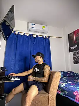 Kenny romano online show from 03-10-26, 01:37