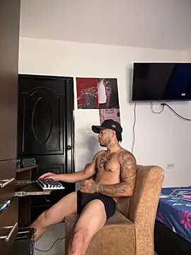 Snapshot of Kenny_romano chatting on 05-04-26, 11:13 Kenny romano online show from 05-04-26, 11:13