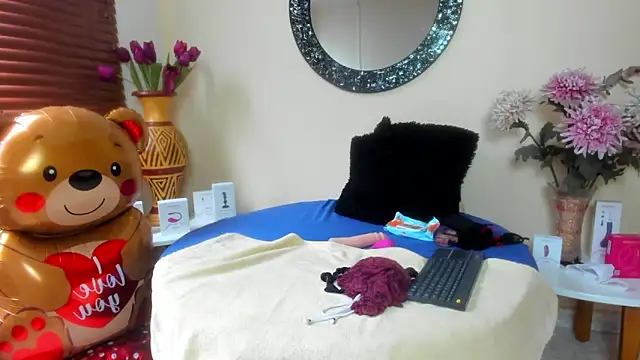 Maye Milf  online show from 03-24-26, 12:49