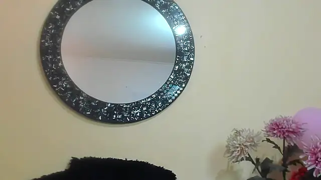 Maye Milf  online show from 04-18-26, 01:02