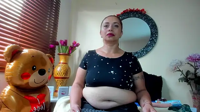 Maye Milf  online show from 03-26-26, 12:47