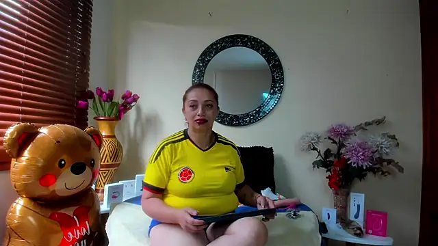 Maye Milf  online show from 03-28-26, 12:50