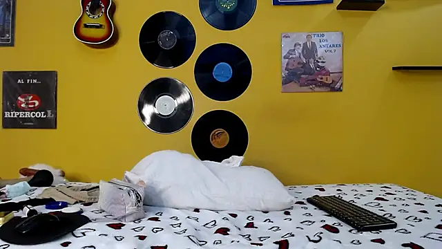 lilithevil32 online show from 03-19-26, 03:06