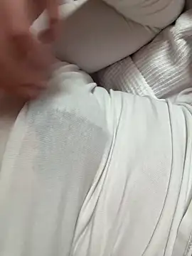 lena-smile683 online show from 04-13-26, 02:32