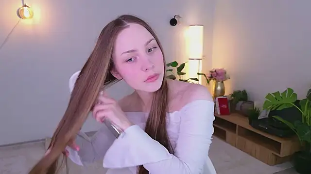 I m Regina online show from 04-06-26, 05:52