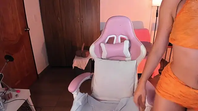 hi kiittyy online show from 03-19-26, 09:53