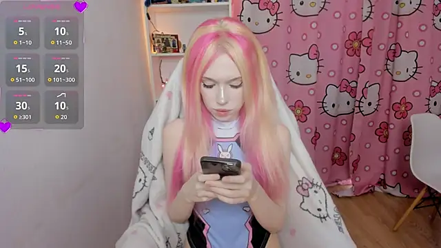 Snapshot of Nikkimiltonss chatting on 07-10-26, 11:10 Nikkimiltonss online show from 07-10-26, 11:10