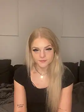 Luna-Noire online show from 03-03-26, 08:16