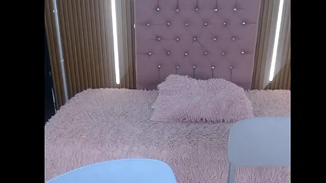 Snapshot of vicky_wel chatting on 05-21-26, 07:00 vicky wel online show from 05-21-26, 07:00