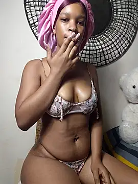 peachyxoxo22e online show from 03-24-26, 12:54