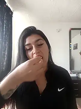 sckarlet1 online show from 04-12-26, 09:40