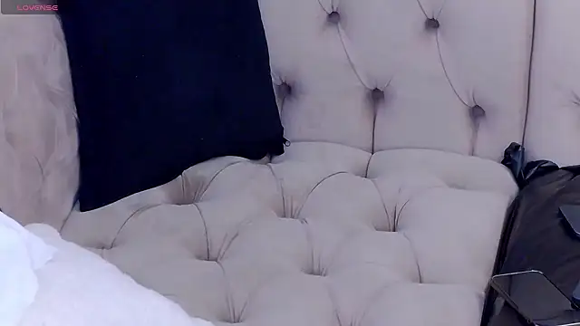 NataliePierce online show from 04-16-26, 09:39