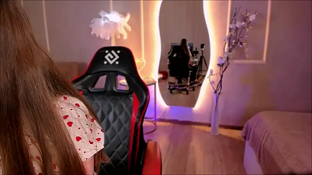 XAnytikKetX online show from 03-19-26, 01:44