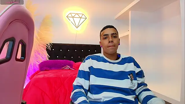 Ariatna Andy online show from 04-15-26, 07:51