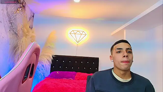 Ariatna Andy online show from 03-31-26, 09:17