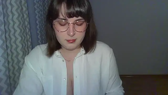 ClaraHard online show from 04-15-26, 05:17