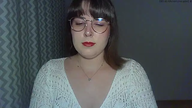 ClaraHard online show from 05-06-26, 06:34