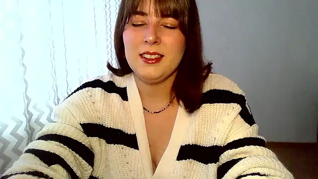 Snapshot of ClaraHard chatting on 07-11-26, 09:31 ClaraHard online show from 07-11-26, 09:31