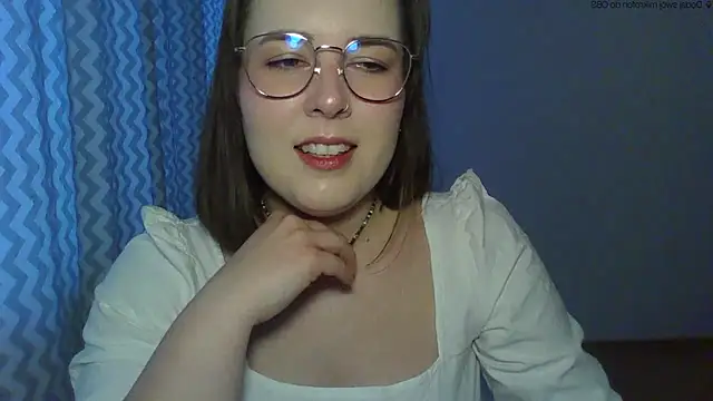 ClaraHard online show from 05-10-26, 05:15