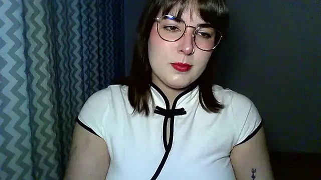 Snapshot of ClaraHard chatting on 07-08-26, 05:46 ClaraHard online show from 07-08-26, 05:46