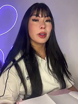 Snapshot of Jade-Naughty chatting on 06-13-26, 11:45 Jade-Naughty online show from 06-13-26, 11:45