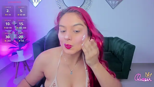 Snapshot of Raven-reyess chatting on 06-07-26, 12:10 Raven-reyess online show from 06-07-26, 12:10
