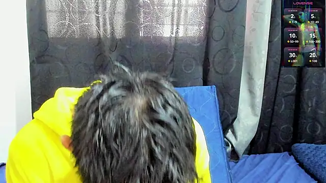 Snapshot of gomitaboy1 chatting on 05-12-26, 06:25 gomitaboy1 online show from 05-12-26, 06:25