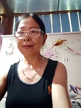 Snapshot of Sky-rain98 chatting on 07-25-26, 08:33 Sky-rain98 online show from 07-25-26, 08:33