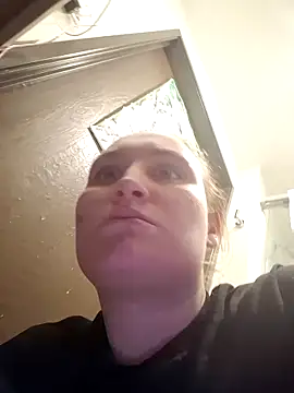 Snapshot of luckilyfound4 chatting on 03-10-26, 05:44 luckilyfound4 online show from 03-10-26, 05:44