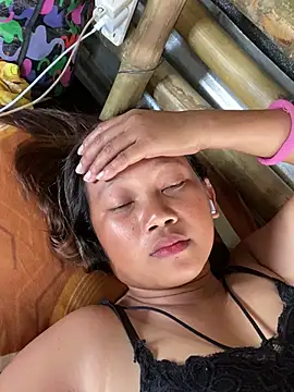 Snapshot of Moonlight695 chatting on 03-04-26, 05:15 Moonlight695 online show from 03-04-26, 05:15