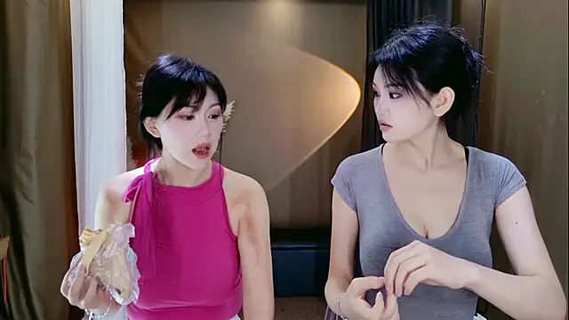Banana-Milk69 online show from 06-18-26, 01:15