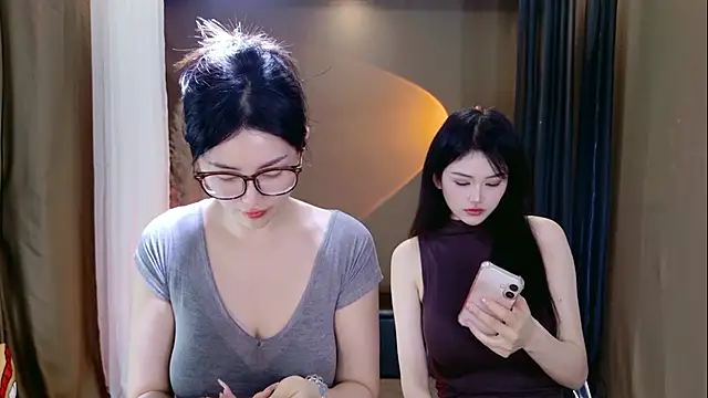 Banana-Milk69 online show from 06-27-26, 01:11