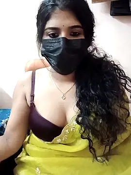 Snapshot of Sunitha28 chatting on 05-03-26, 04:32 Sunitha28 online show from 05-03-26, 04:32