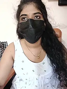 Snapshot of Sunitha28 chatting on 05-31-26, 06:41 Sunitha28 online show from 05-31-26, 06:41